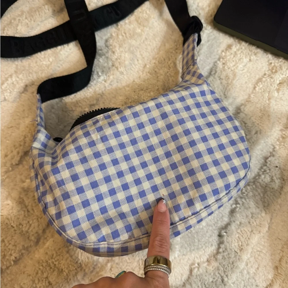 Baggu Small Crescent Bag lilac gingham print - Picture 6 of 7